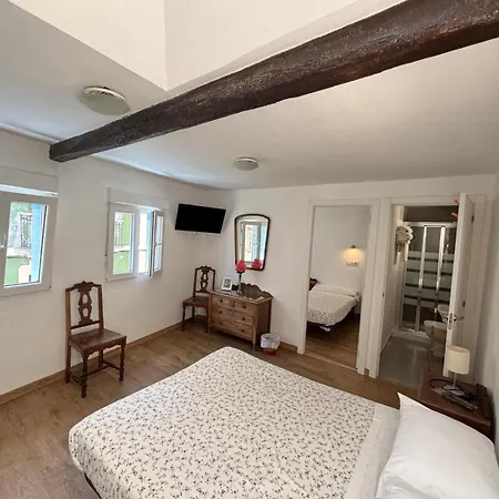 Alver Hotel 2*